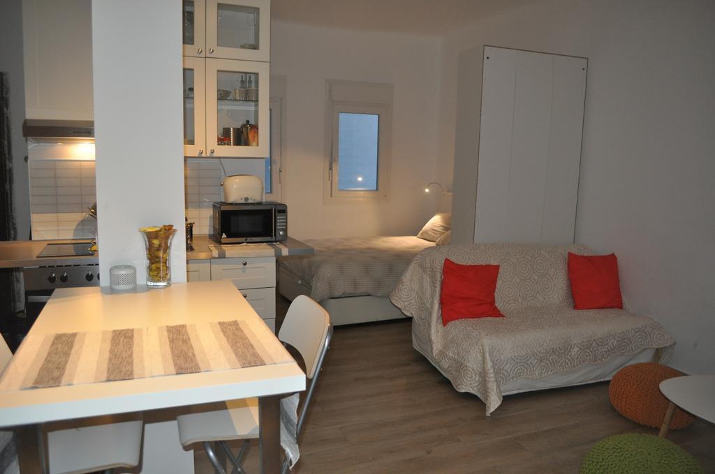 Ronda De Segovia Apartment Madrid Exterior photo