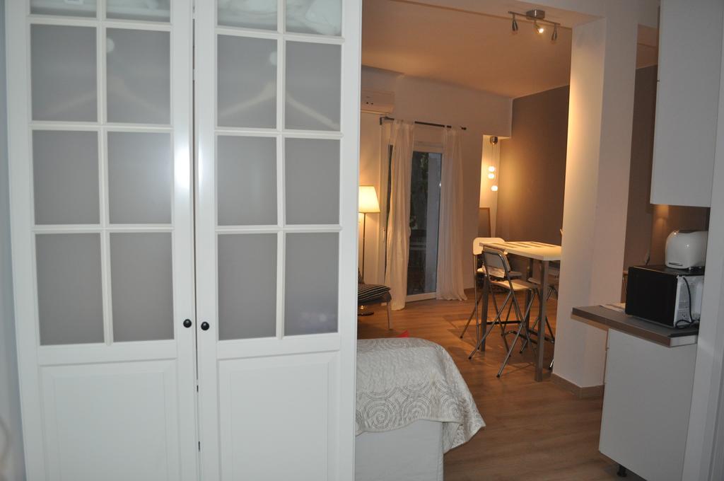 Ronda De Segovia Apartment Madrid Exterior photo