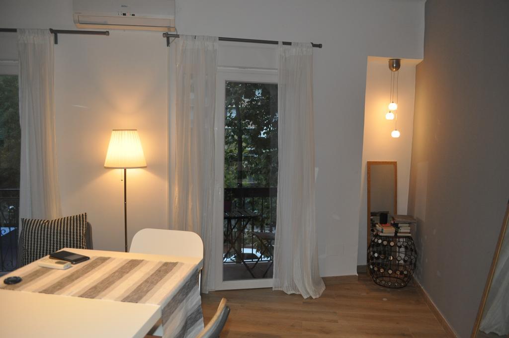 Ronda De Segovia Apartment Madrid Exterior photo