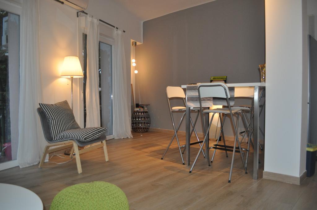 Ronda De Segovia Apartment Madrid Exterior photo